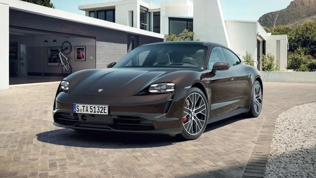 Photo 1 : Porsche Taycan 2021 Non renseigné