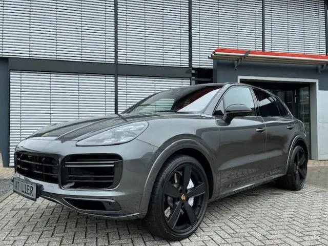 Photo 1 : Porsche Cayenne 2019 Essence