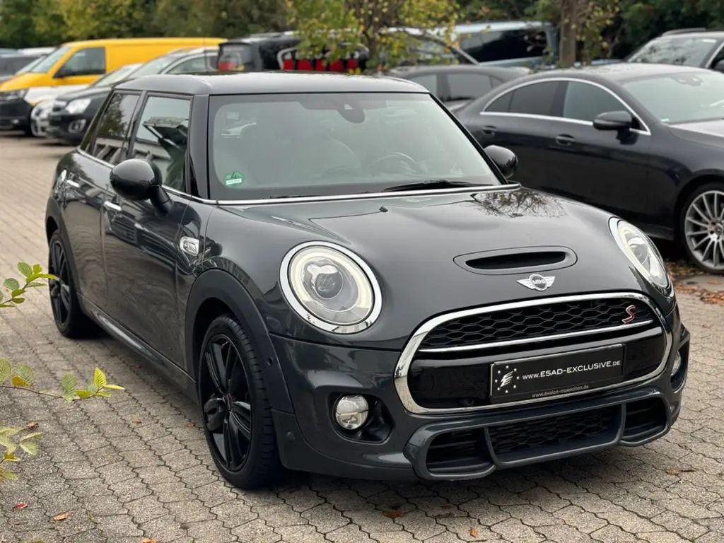 Photo 1 : Mini Cooper 2016 Diesel