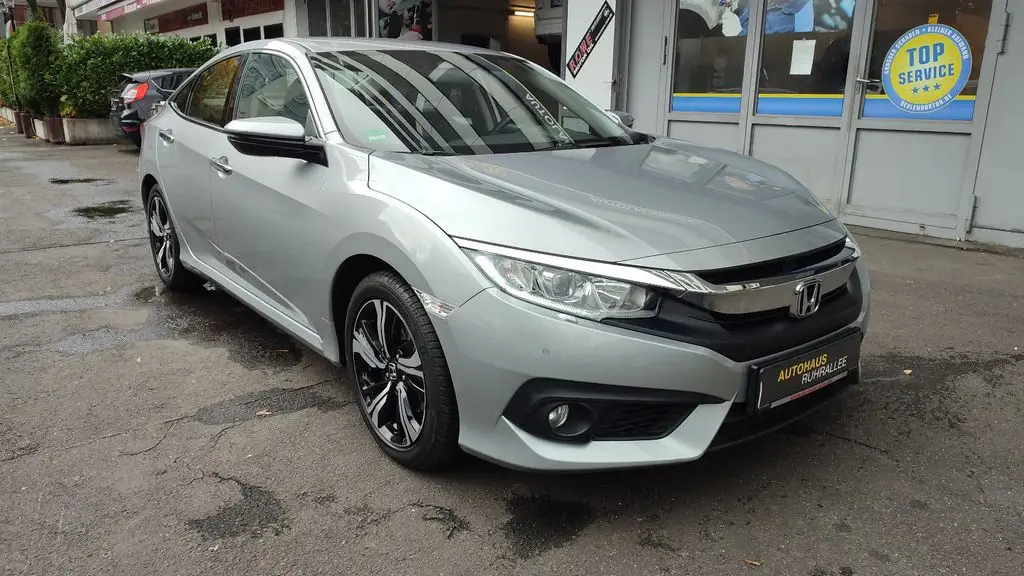 Photo 1 : Honda Civic 2018 Essence