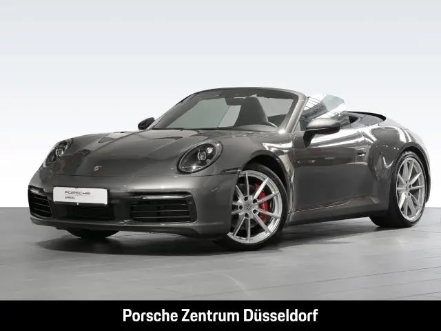 Photo 1 : Porsche 992 2019 Petrol