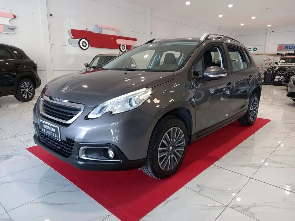 Photo 1 : Peugeot 2008 2015 Petrol