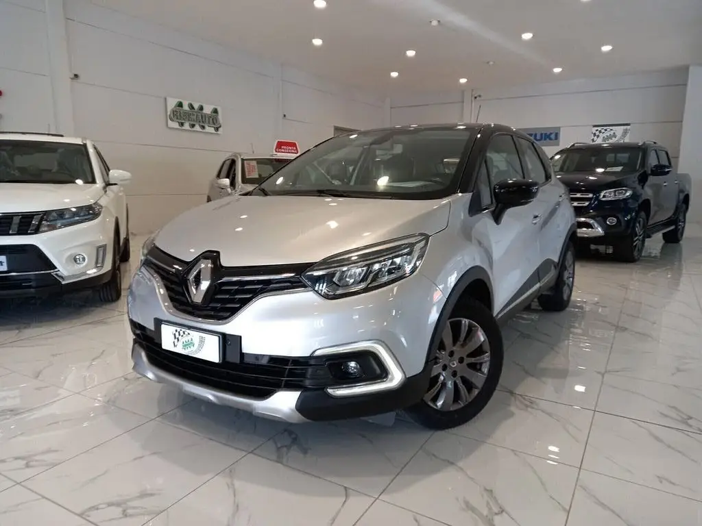 Photo 1 : Renault Captur 2018 Diesel