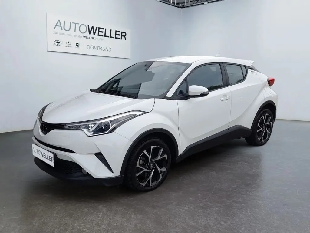 Photo 1 : Toyota C-hr 2020 Petrol