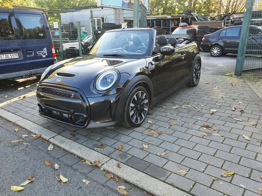 Photo 1 : Mini Cooper 2023 Petrol