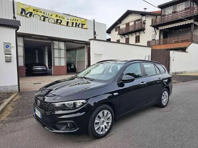 Photo 1 : Fiat Tipo 2019 Petrol