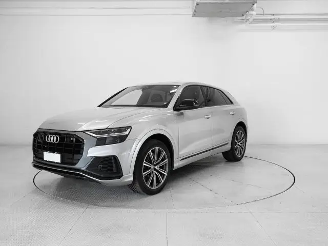 Photo 1 : Audi Q8 2020 Hybride