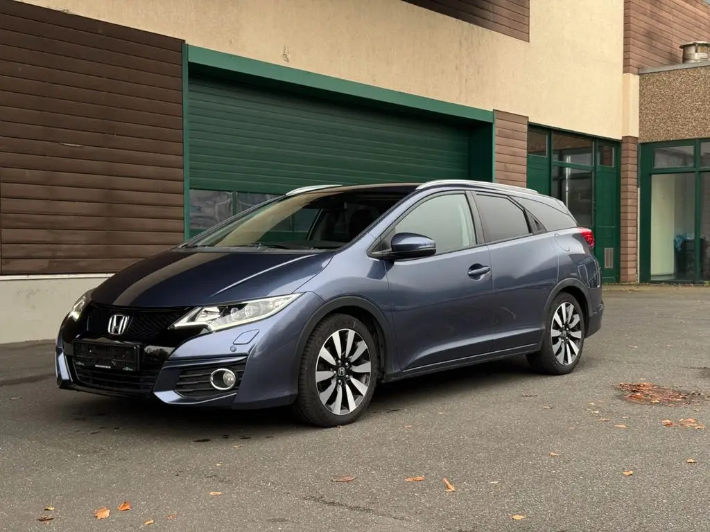 Photo 1 : Honda Civic 2015 Petrol