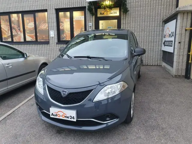 Photo 1 : Lancia Ypsilon 2018 Autres