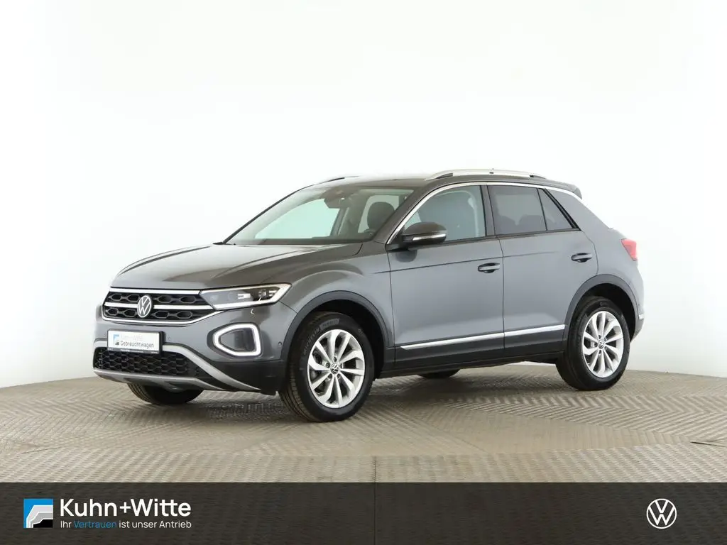 Photo 1 : Volkswagen T-roc 2023 Essence