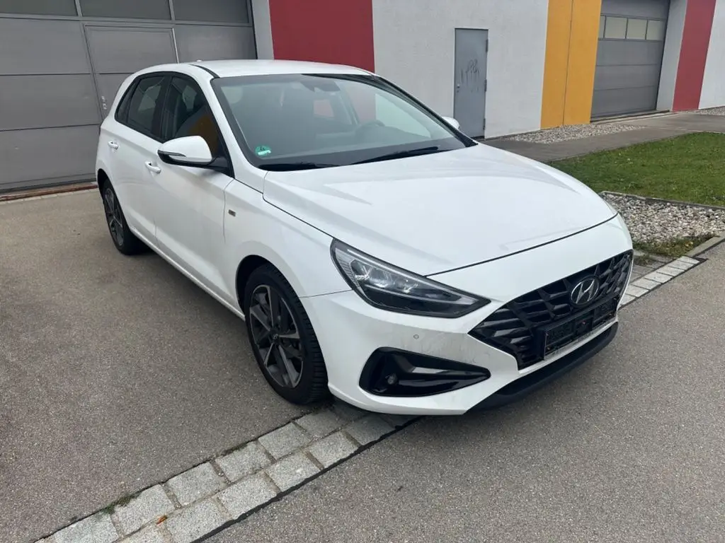 Photo 1 : Hyundai I30 2022 Hybrid