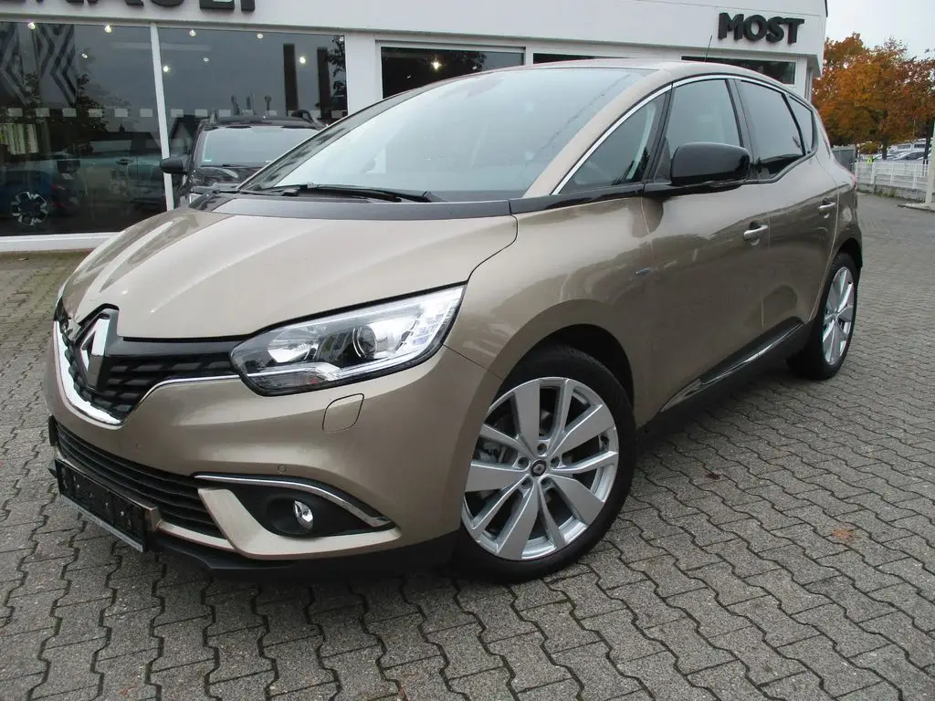 Photo 1 : Renault Scenic 2020 Essence