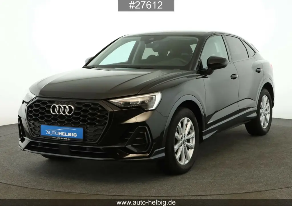 Photo 1 : Audi Q3 2020 Essence