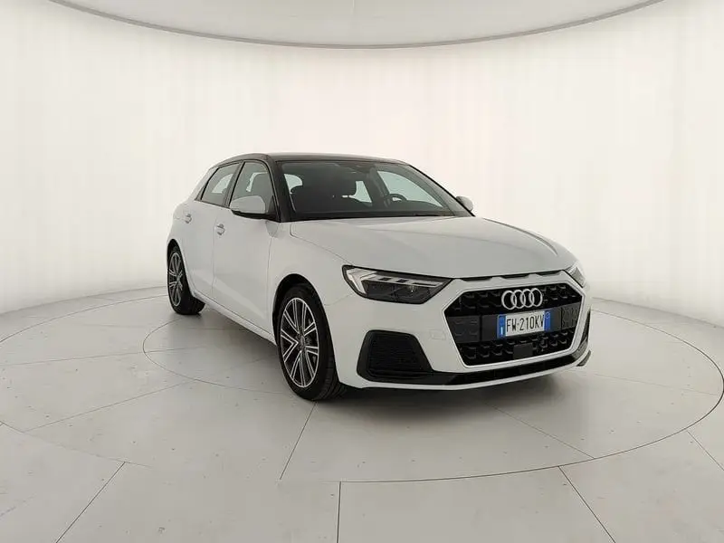 Photo 1 : Audi A1 2019 Essence