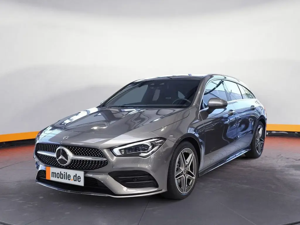 Photo 1 : Mercedes-benz Classe Cla 2023 Essence