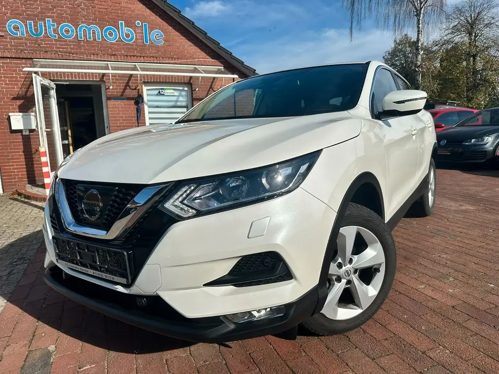 Photo 1 : Nissan Qashqai 2017 Essence