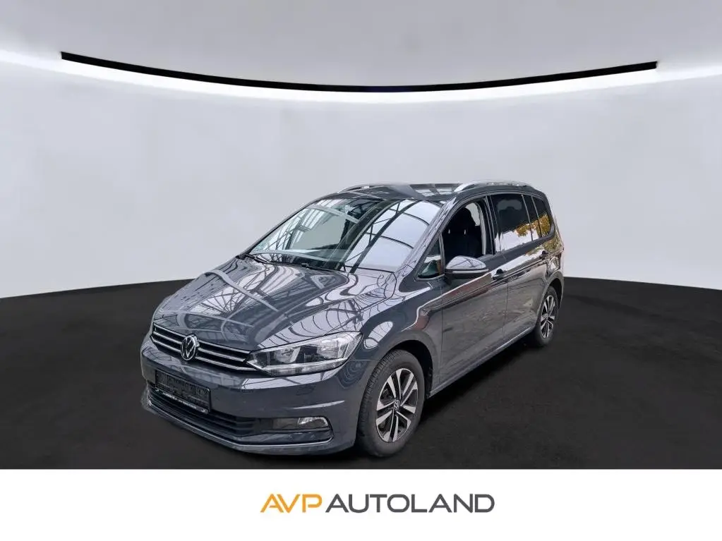 Photo 1 : Volkswagen Touran 2021 Essence