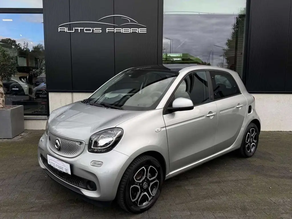 Photo 1 : Smart Forfour 2019 Non renseigné