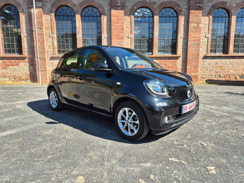 Photo 1 : Smart Forfour 2015 Petrol