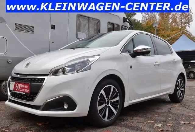 Photo 1 : Peugeot 208 2019 Petrol