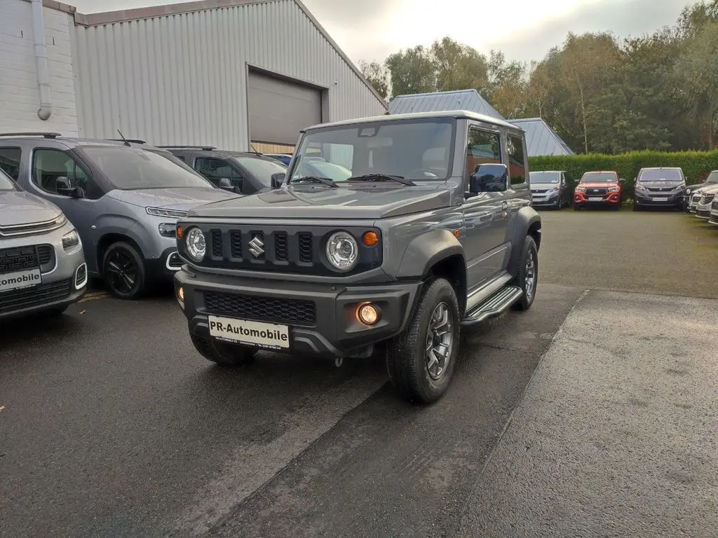 Photo 1 : Suzuki Jimny 2020 Petrol