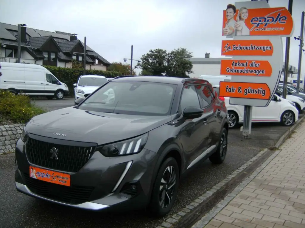 Photo 1 : Peugeot 2008 2020 Petrol