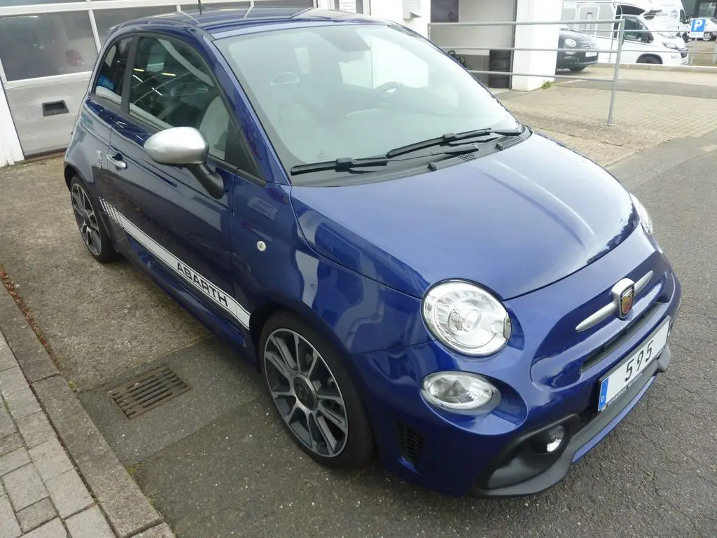 Photo 1 : Abarth 595 2021 Essence