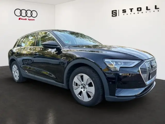 Photo 1 : Audi E-tron 2021 Non renseigné