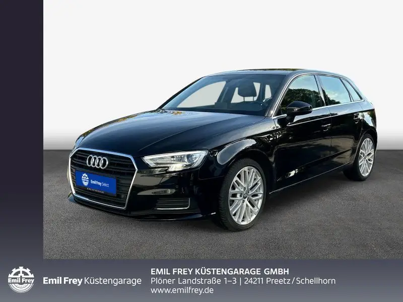 Photo 1 : Audi A3 2018 Essence