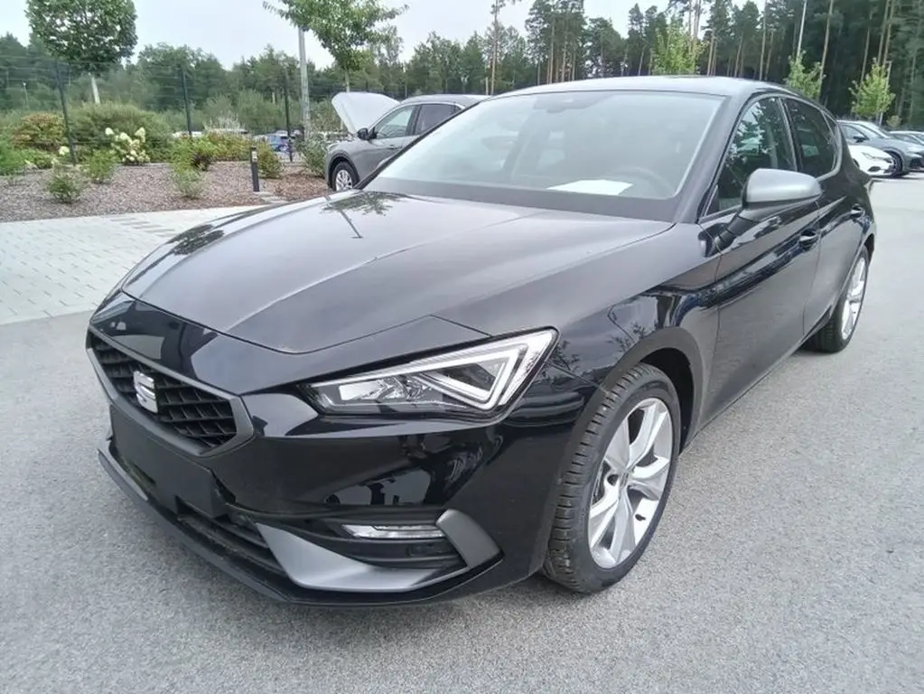 Photo 1 : Seat Leon 2024 Petrol