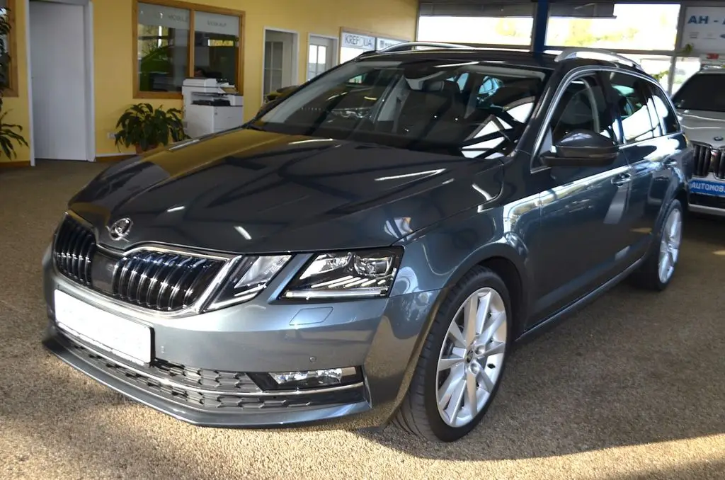 Photo 1 : Skoda Octavia 2017 Petrol