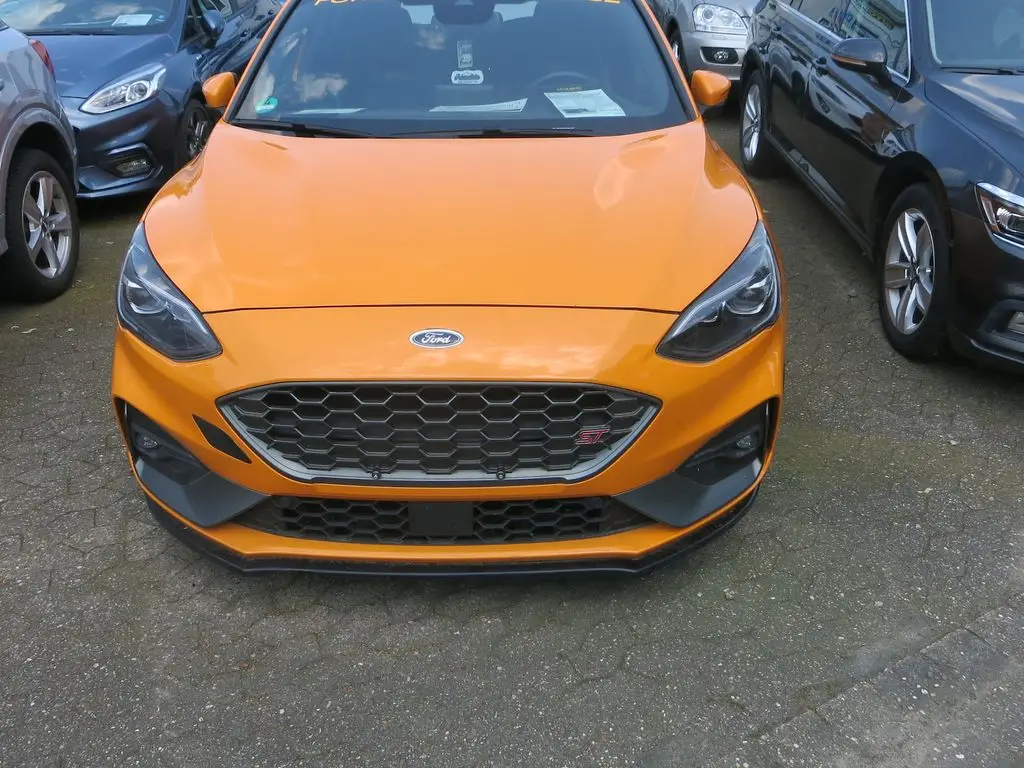 Photo 1 : Ford Focus 2020 Essence