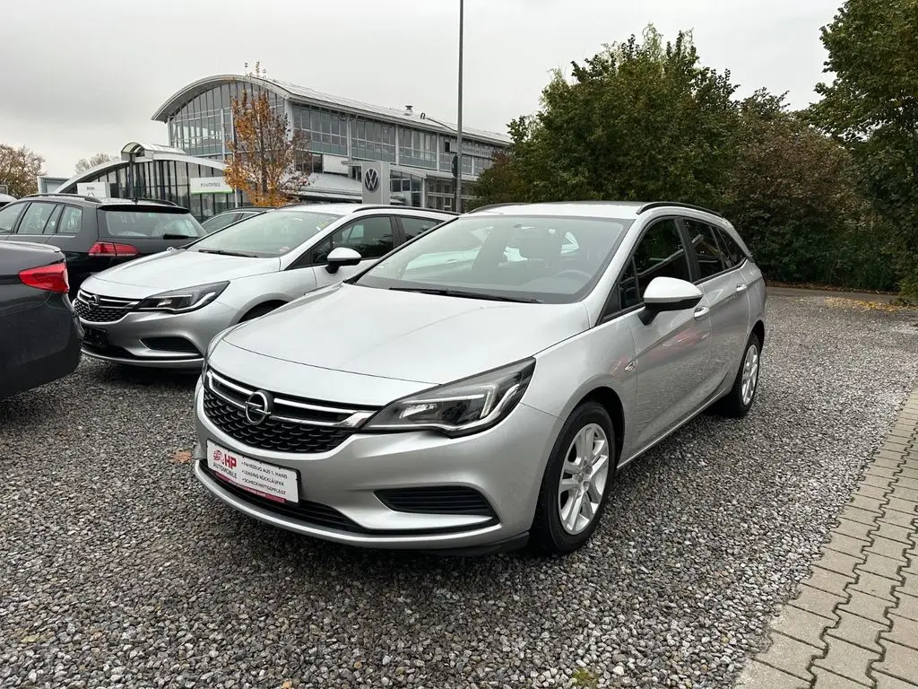 Photo 1 : Opel Astra 2018 Diesel