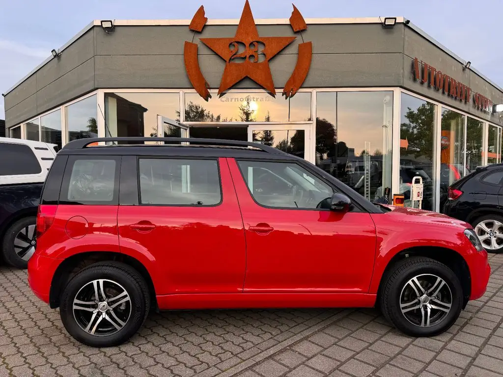 Photo 1 : Skoda Yeti 2015 Petrol