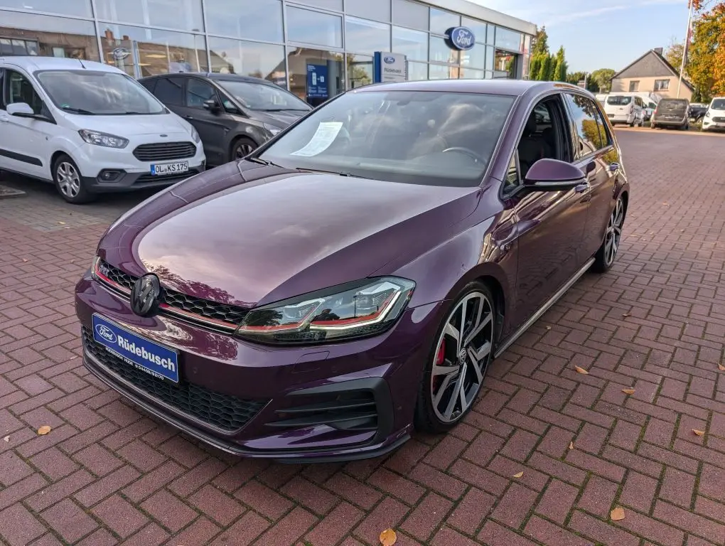 Photo 1 : Volkswagen Golf 2018 Petrol