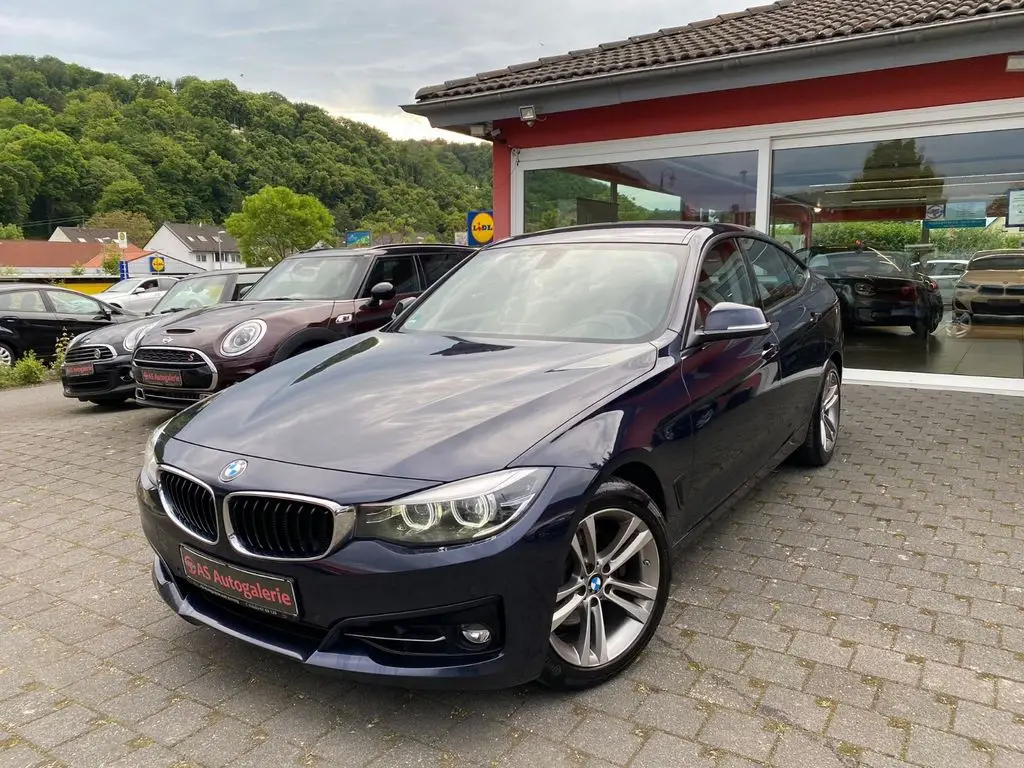 Photo 1 : Bmw Serie 3 2019 Diesel