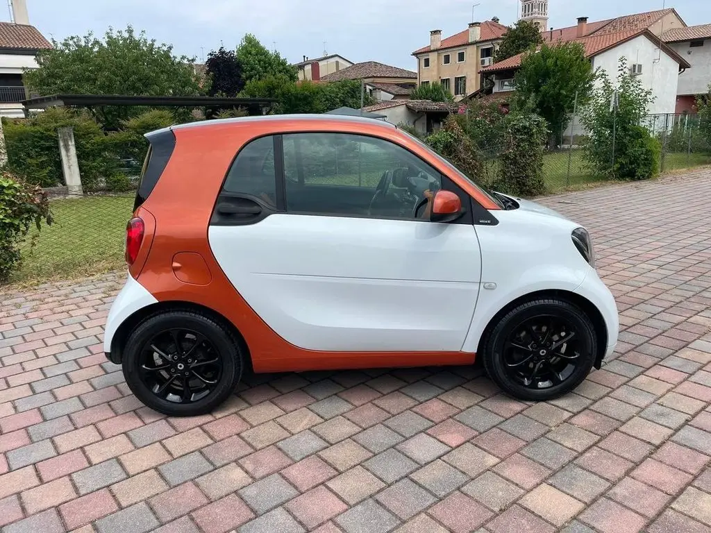 Photo 1 : Smart Fortwo 2015 Petrol