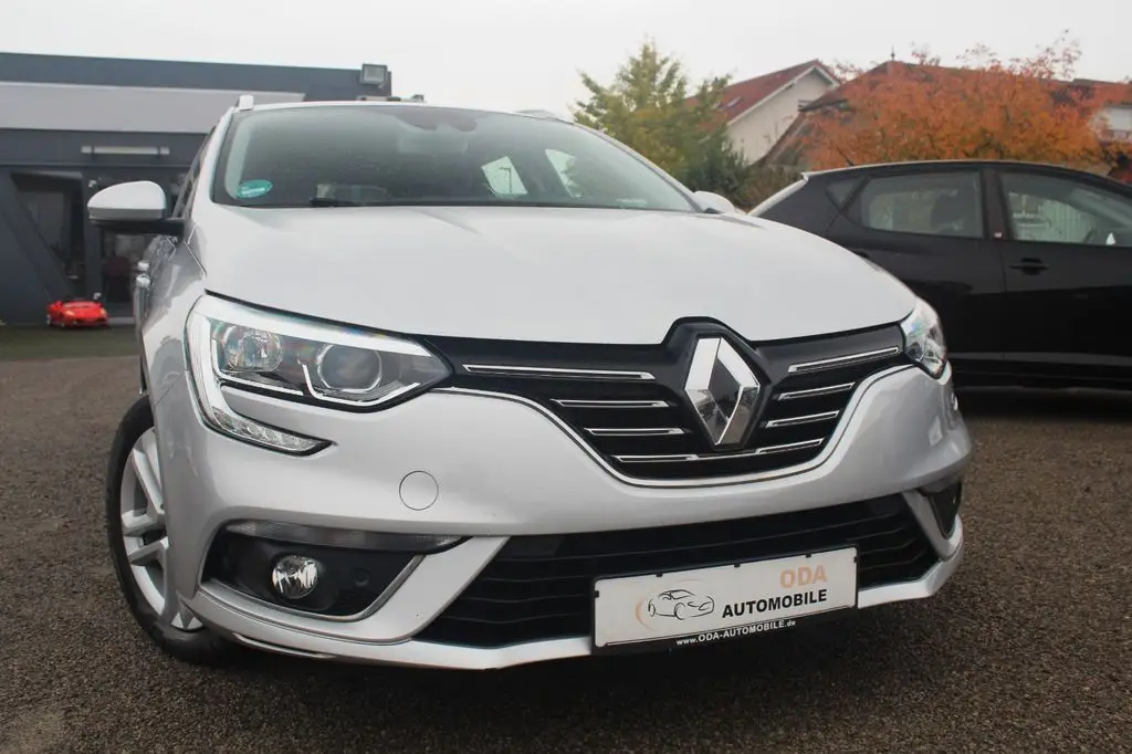 Photo 1 : Renault Megane 2018 Diesel