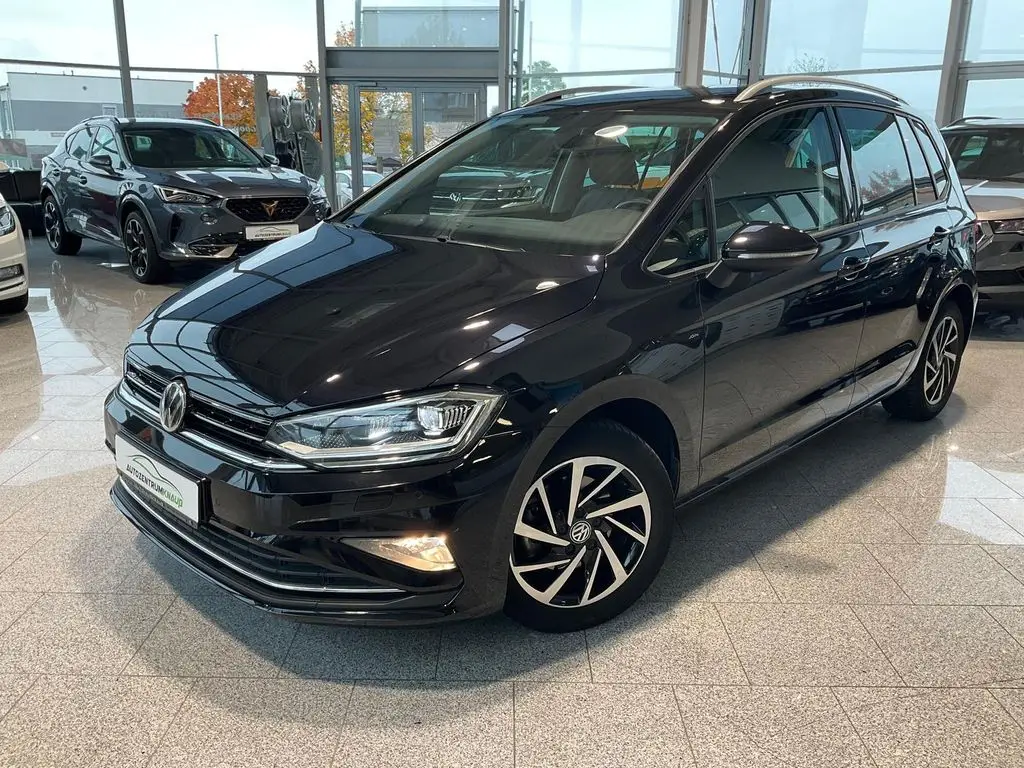 Photo 1 : Volkswagen Golf 2018 Petrol