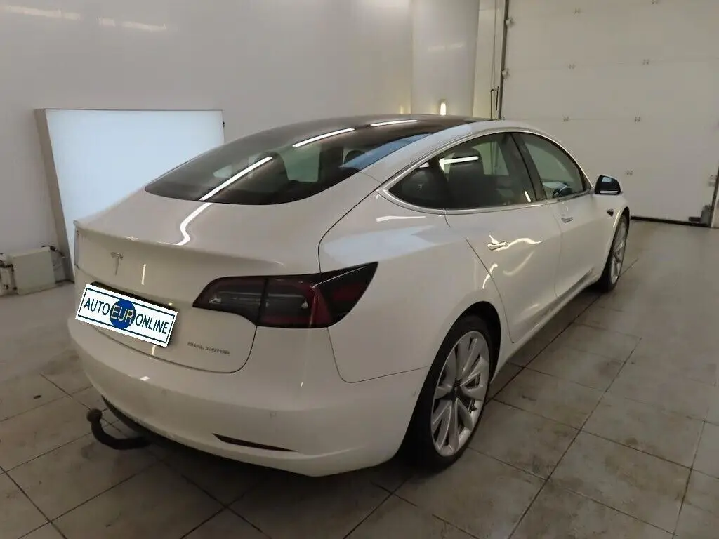 Photo 1 : Tesla Model 3 2019 Not specified