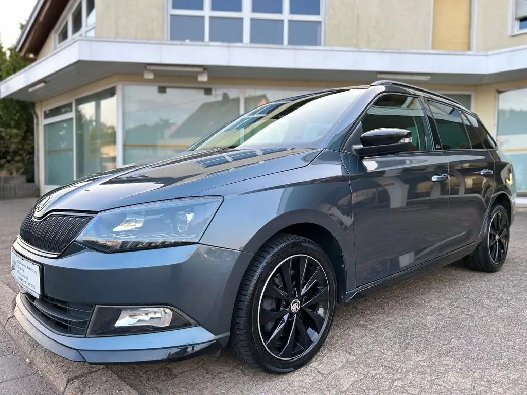 Photo 1 : Skoda Fabia 2018 Essence