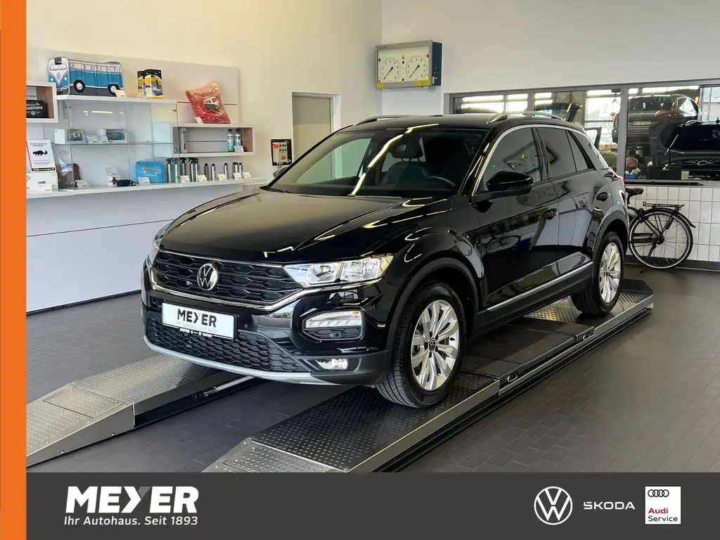 Photo 1 : Volkswagen T-roc 2022 Essence