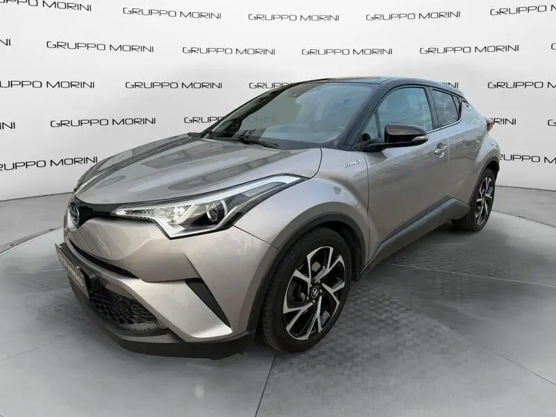 Photo 1 : Toyota C-hr 2017 Hybrid