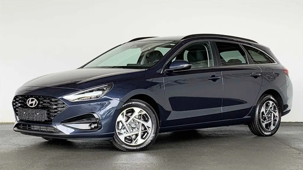 Photo 1 : Hyundai I30 2024 Petrol