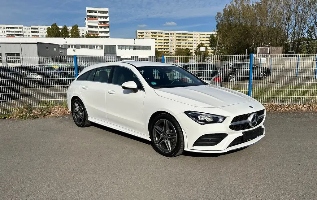 Photo 1 : Mercedes-benz Classe Cla 2023 Hybrid