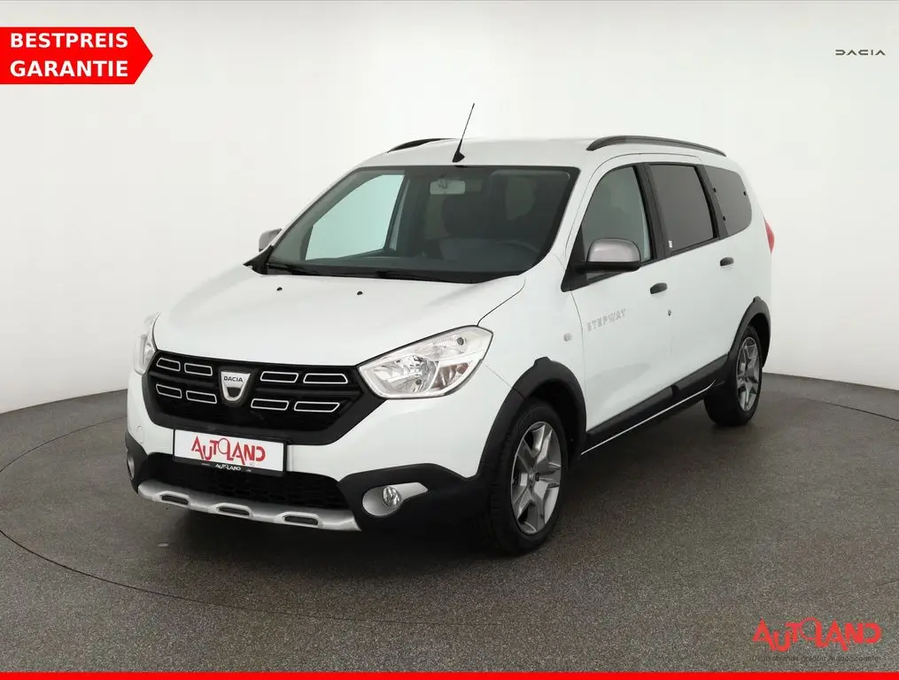 Photo 1 : Dacia Lodgy 2018 Essence