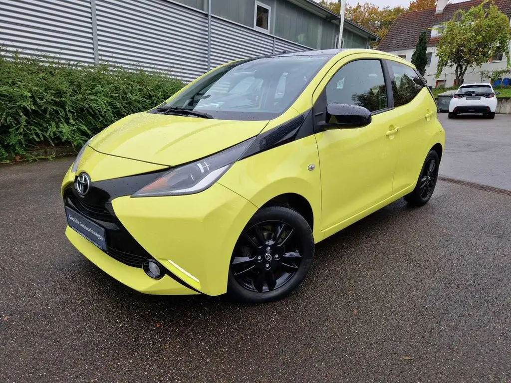 Photo 1 : Toyota Aygo X 2016 Petrol