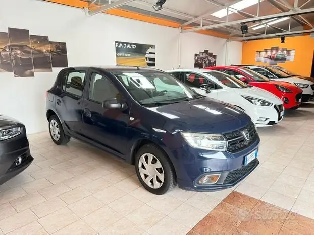 Photo 1 : Dacia Sandero 2018 Petrol