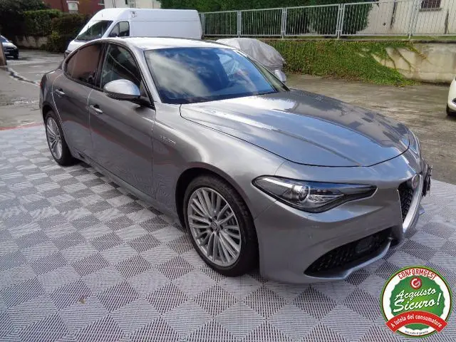 Photo 1 : Alfa Romeo Giulia 2017 Diesel