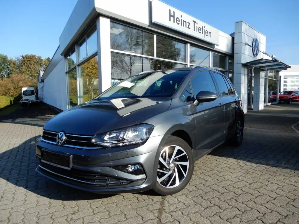 Photo 1 : Volkswagen Golf 2018 Petrol